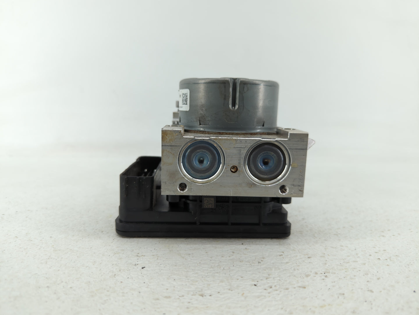 2018 Ford Mustang ABS Pump Control Module Replacement P/N:JR3C-2B373-AB Fits OEM Used Auto Parts - Oemusedautoparts1.com
