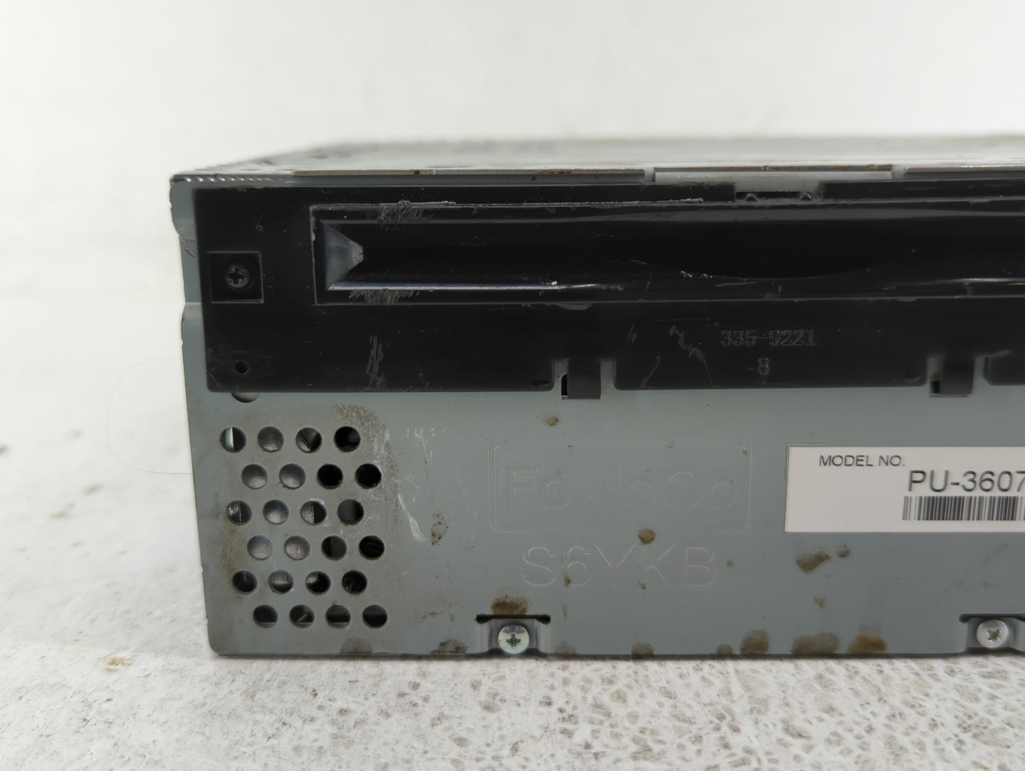 2018-2018 Ford Mustang Am Fm Cd Player Radio Receiver - Oemusedautoparts1.com