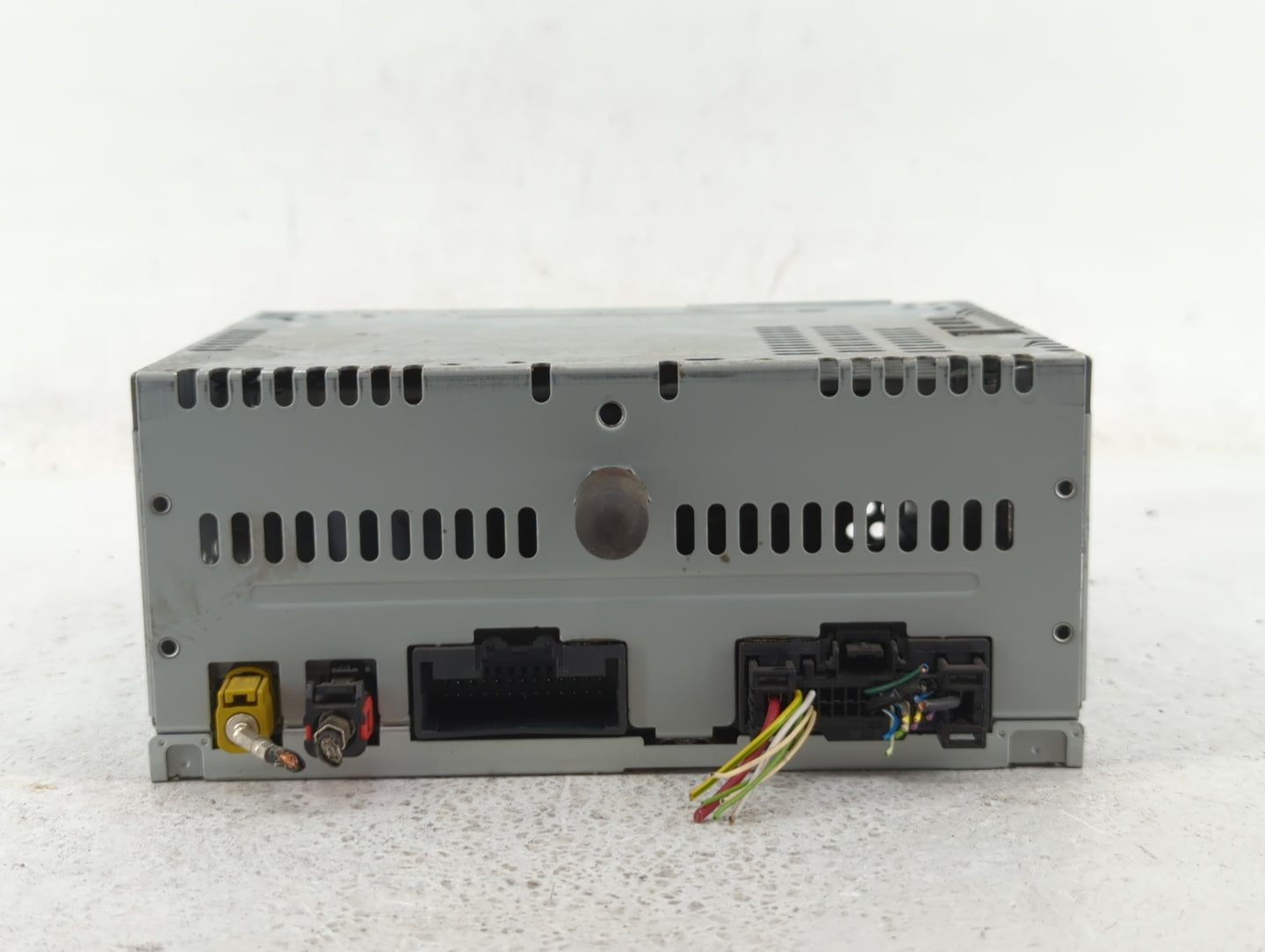 2018-2018 Ford Mustang Am Fm Cd Player Radio Receiver - Oemusedautoparts1.com
