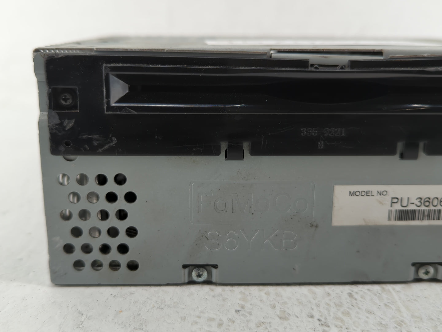 2018-2018 Ford Mustang Am Fm Cd Player Radio Receiver - Oemusedautoparts1.com