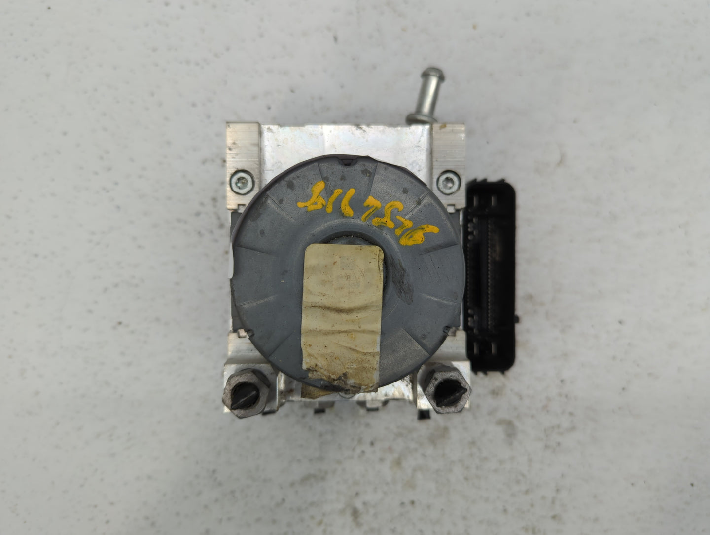 2018 Ford Mustang ABS Pump Control Module Replacement P/N:JR3C-2B373-AB Fits OEM Used Auto Parts - Oemusedautoparts1.com