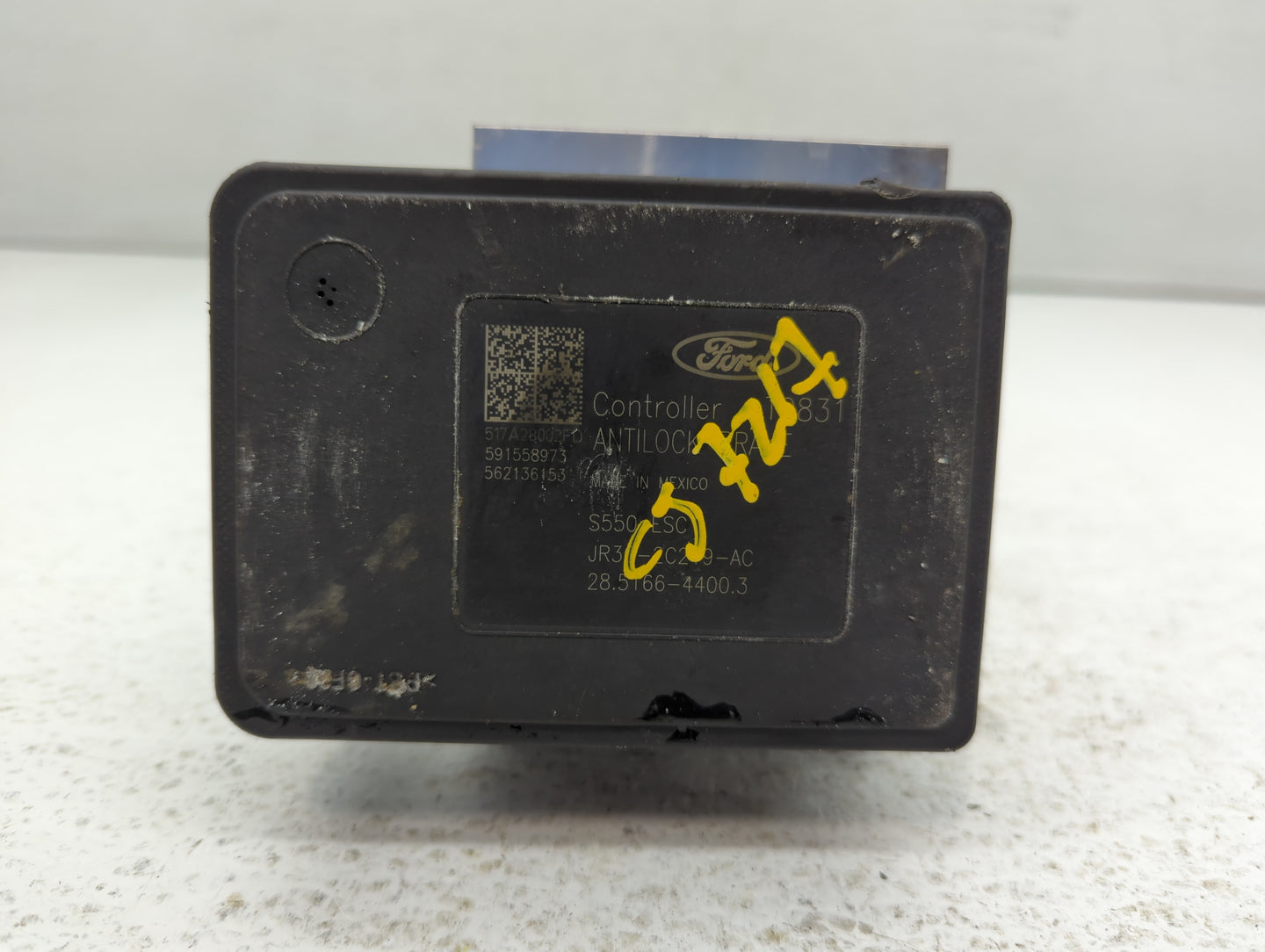 2018 Ford Mustang ABS Pump Control Module Replacement P/N:JR3C-2B373-AB Fits OEM Used Auto Parts - Oemusedautoparts1.com