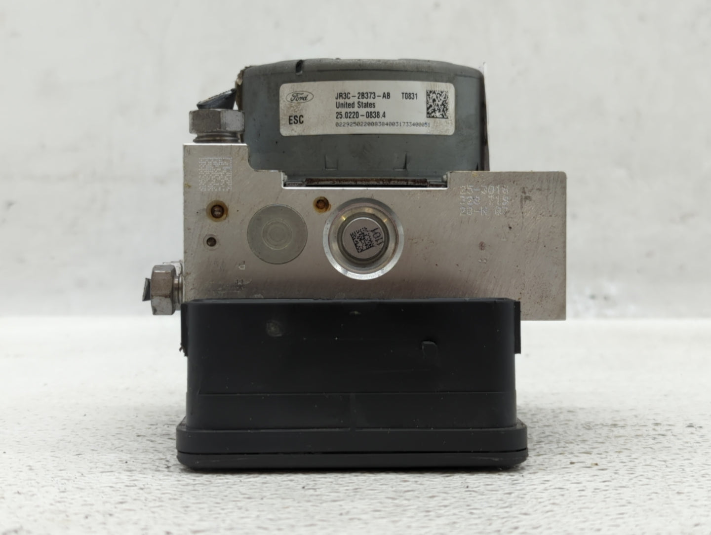 2018 Ford Mustang ABS Pump Control Module Replacement P/N:JR3C-2B373-AB Fits OEM Used Auto Parts - Oemusedautoparts1.com