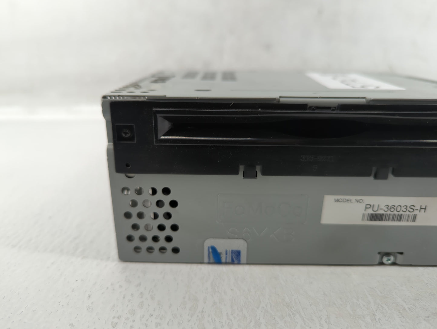 2017-2018 Ford Mustang Am Fm Cd Player Radio Receiver - Oemusedautoparts1.com