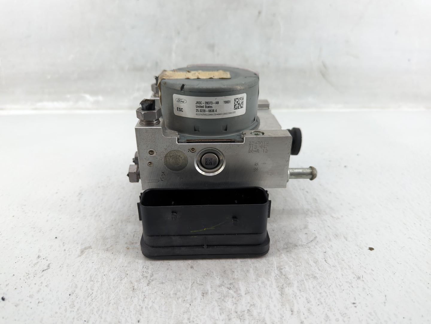2018 Ford Mustang ABS Pump Control Module Replacement P/N:JR3C-2B373-AB Fits OEM Used Auto Parts - Oemusedautoparts1.com
