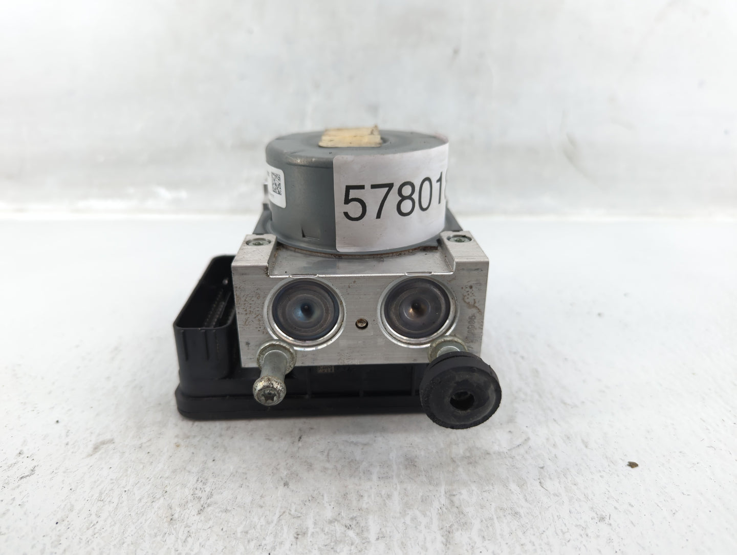 2018 Ford Mustang ABS Pump Control Module Replacement P/N:JR3C-2B373-AB Fits OEM Used Auto Parts - Oemusedautoparts1.com