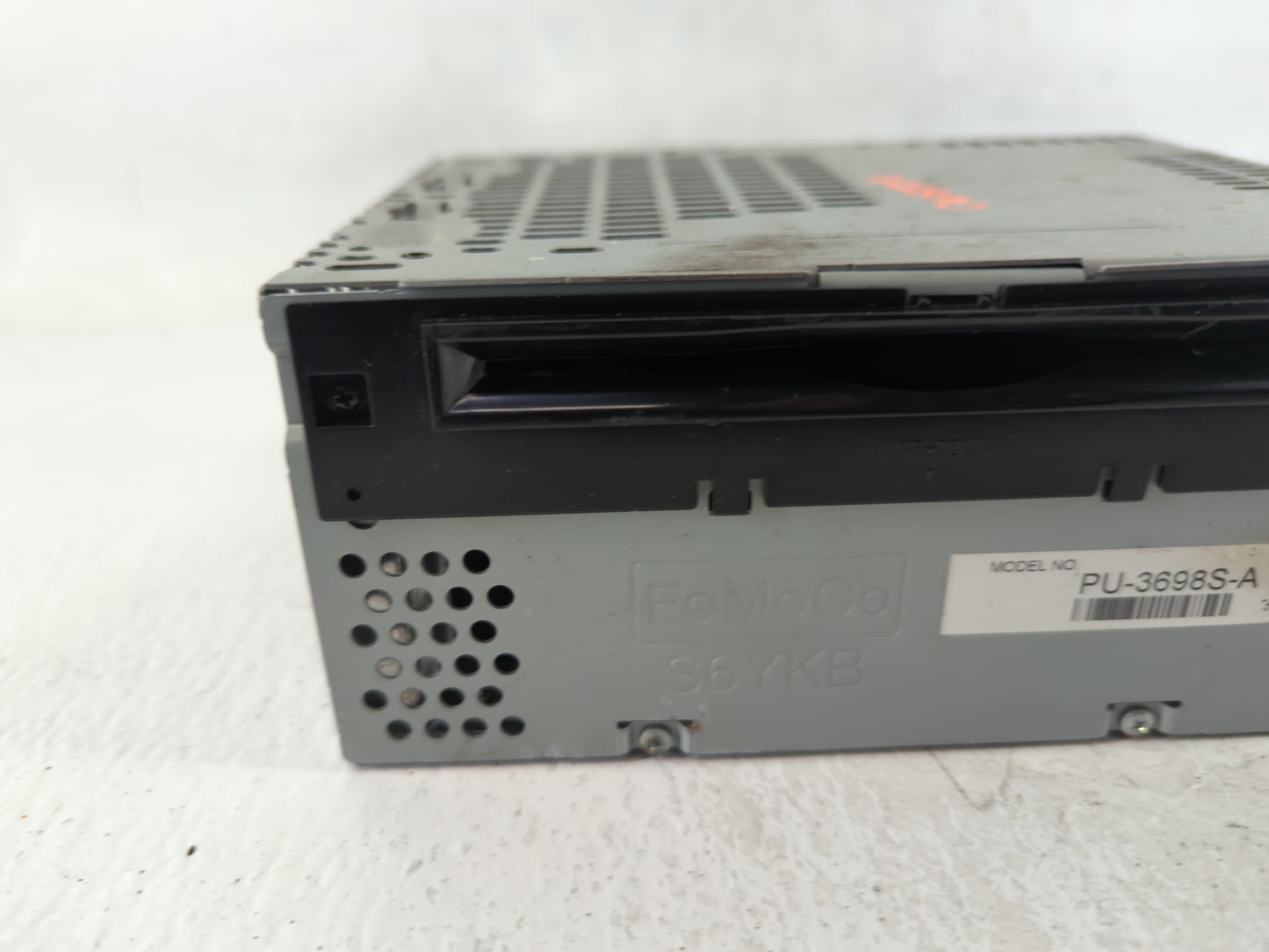 2018-2018 Ford Mustang Am Fm Cd Player Radio Receiver - Oemusedautoparts1.com