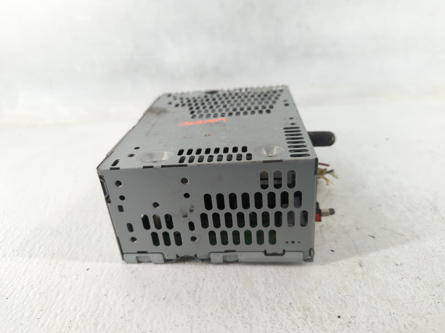 2018-2018 Ford Mustang Am Fm Cd Player Radio Receiver - Oemusedautoparts1.com