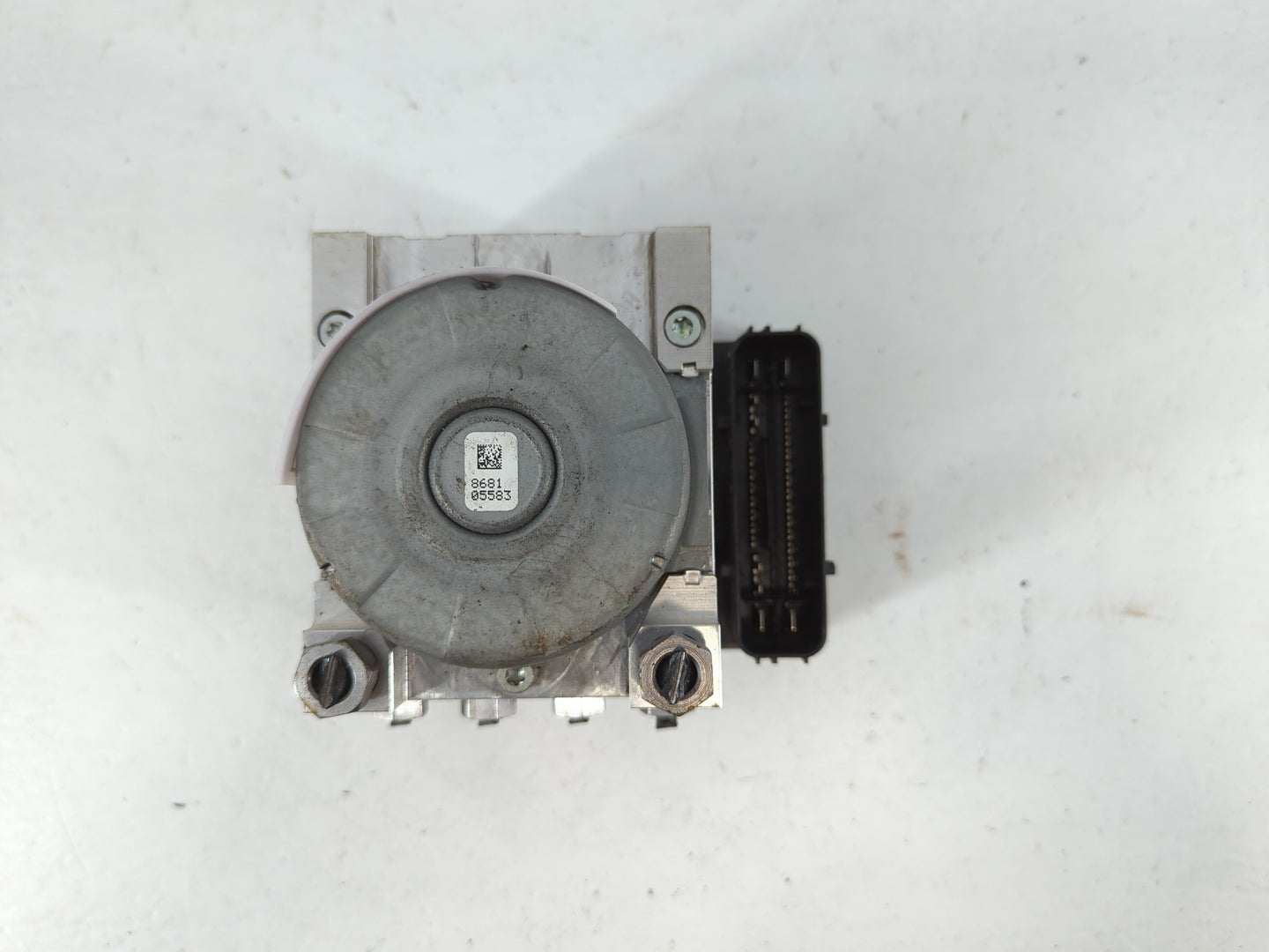 2018 Ford Mustang ABS Pump Control Module Replacement P/N:JR3C-2B373-AB Fits OEM Used Auto Parts - Oemusedautoparts1.com
