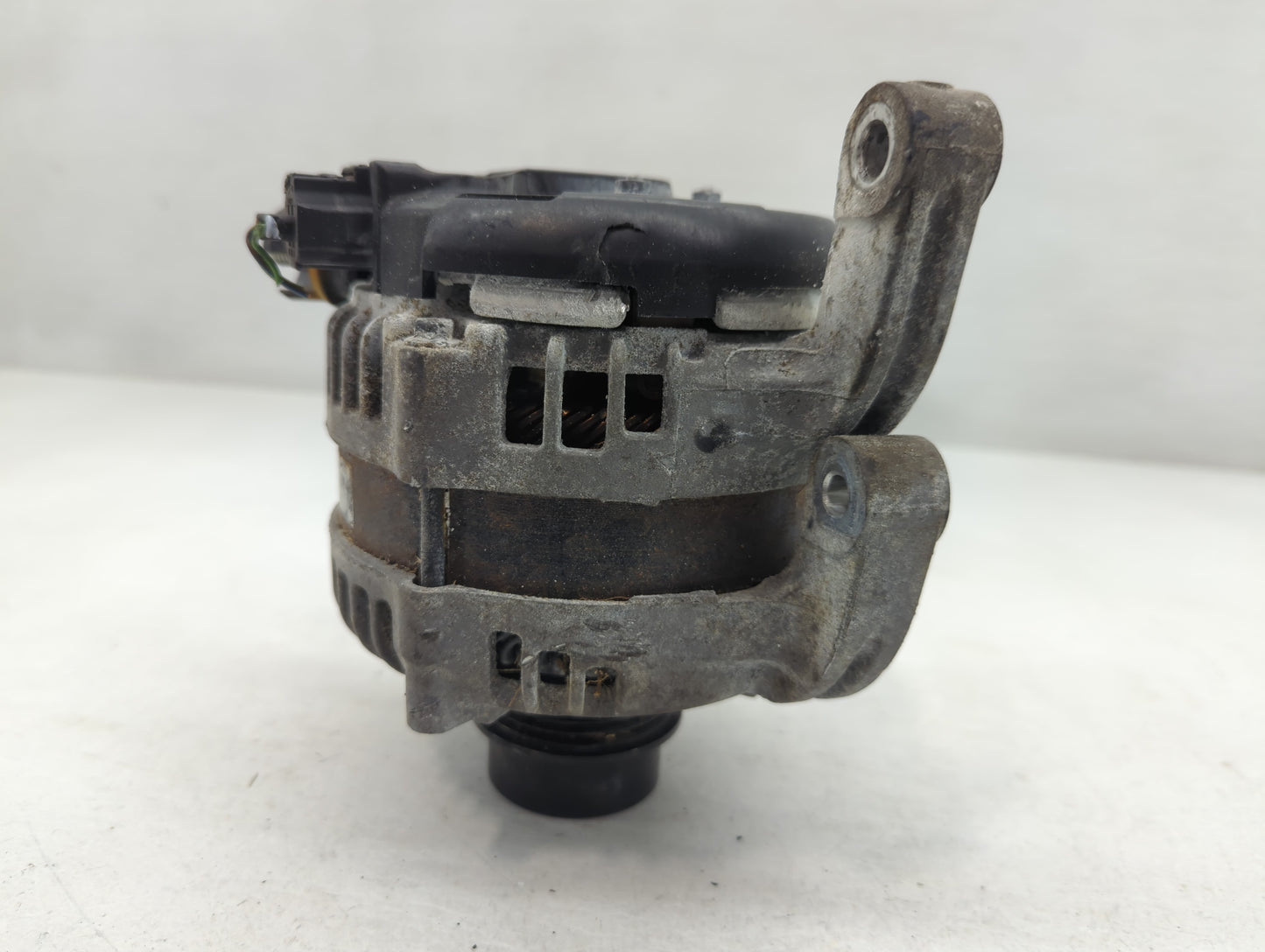 2016-2022 Ford Mustang Alternator Replacement Generator Charging Assembly Engine OEM P/N:104211-0751 Fits OEM Used Auto Part