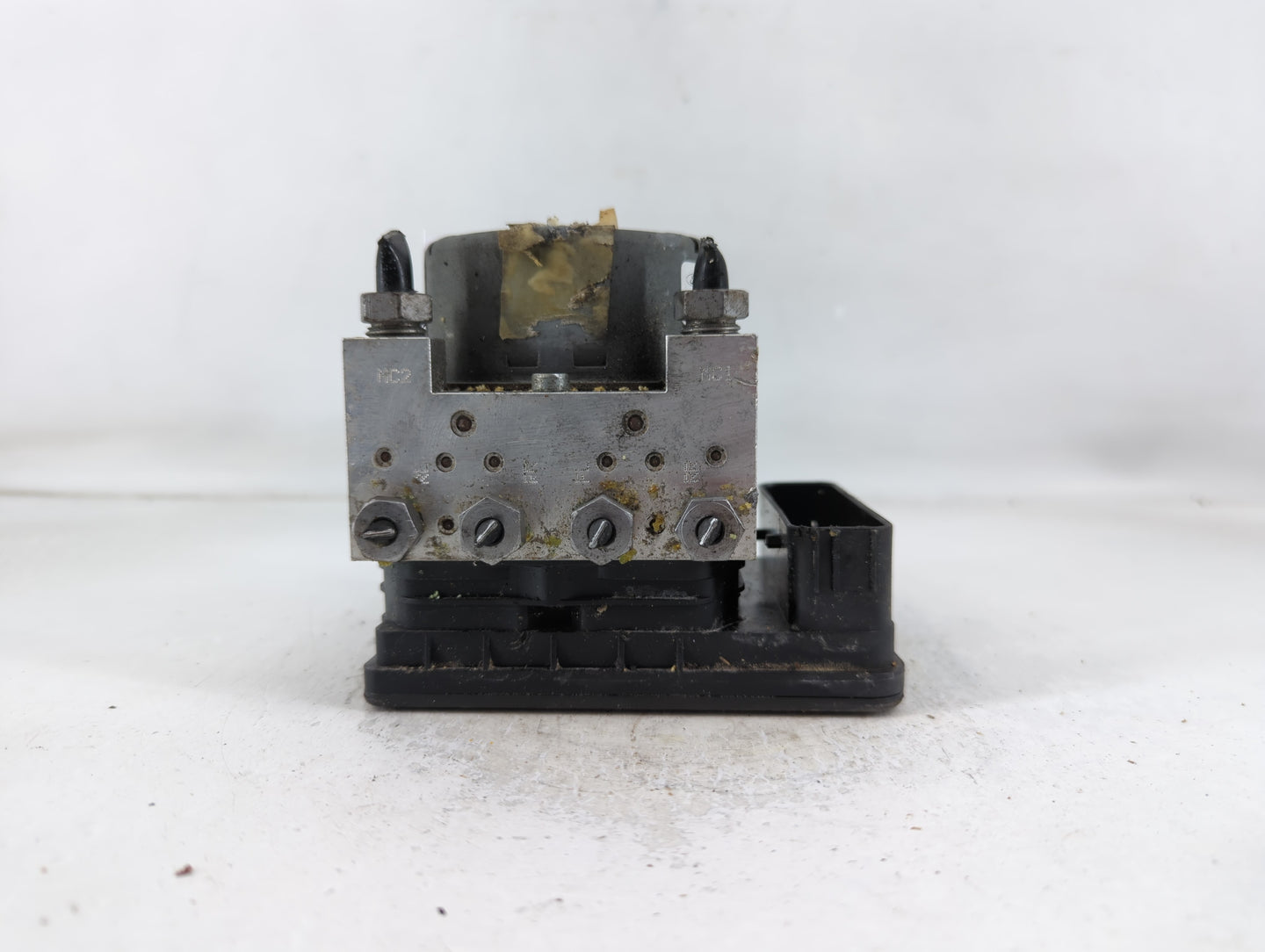 2018 Ford Mustang ABS Pump Control Module Replacement P/N:JR3C-2B373-AB Fits OEM Used Auto Parts - Oemusedautoparts1.com