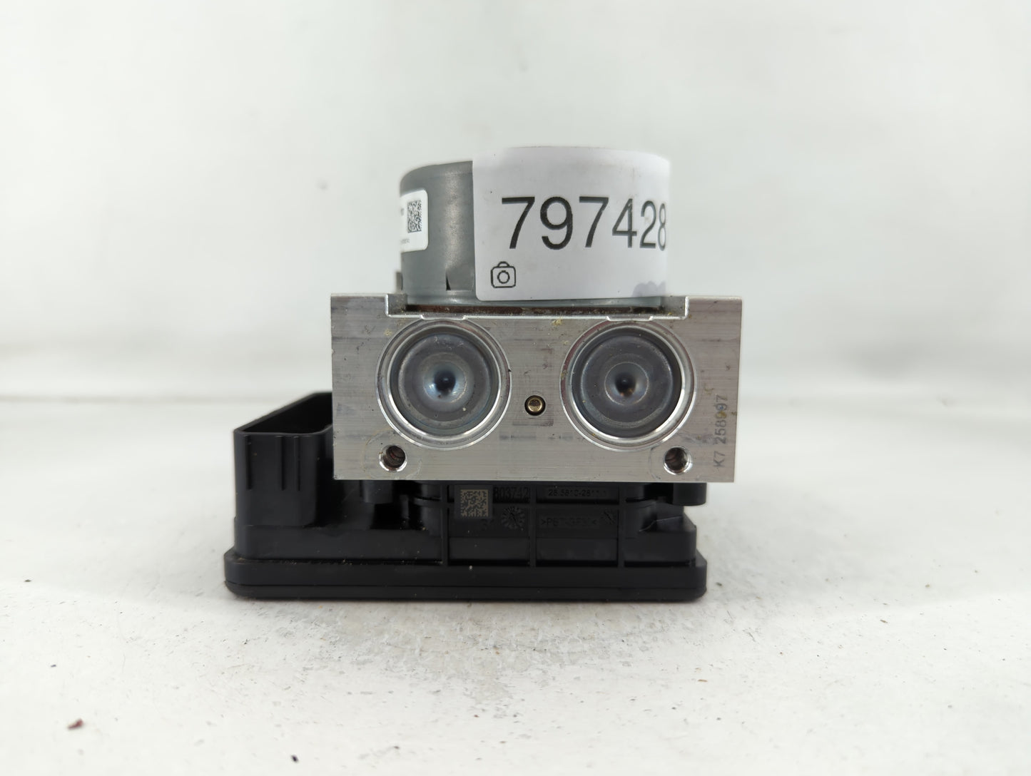 2018 Ford Mustang ABS Pump Control Module Replacement P/N:JR3C-2B373-AB Fits OEM Used Auto Parts - Oemusedautoparts1.com