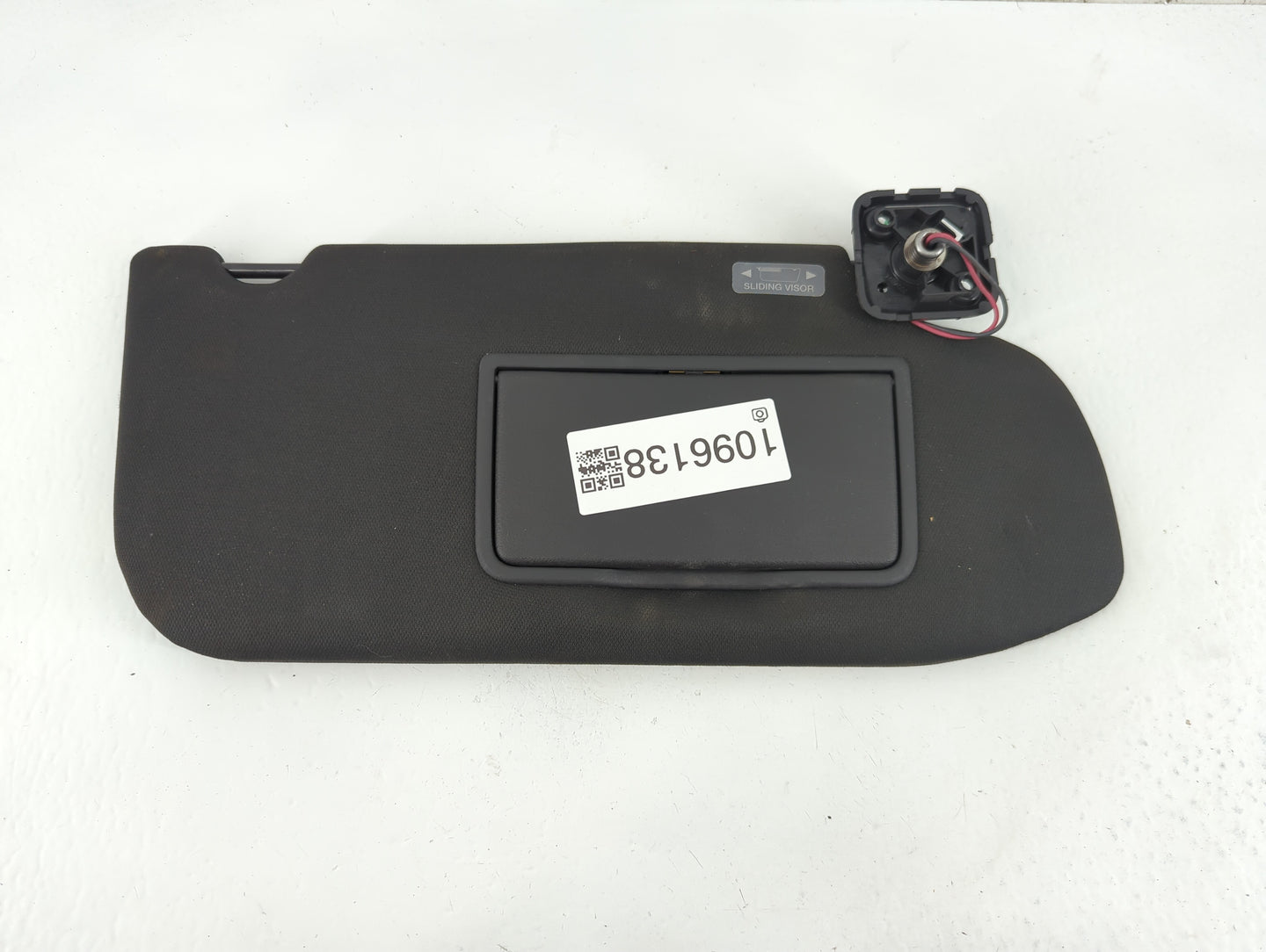 2013-2019 Ford Taurus Sun Visor Shade Replacement Passenger Right Mirror Fits OEM Used Auto Parts - Oemusedautoparts1.com