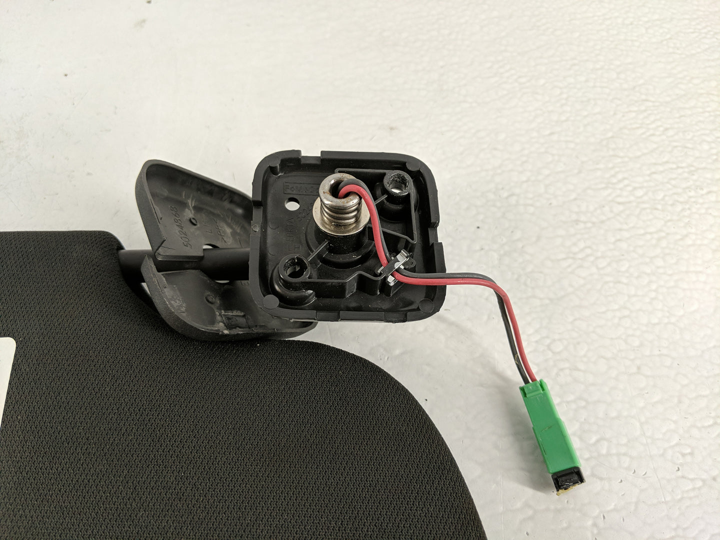2013-2019 Ford Taurus Sun Visor Shade Replacement Driver Left Mirror Fits Fits 2013 2014 2015 2016 2017 2018 2019 OEM Used A
