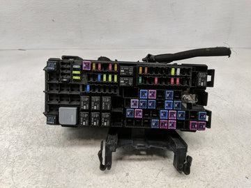 2017-2019 Ford Taurus Fusebox Fuse Box Panel Relay Module P/N:DG1T-14A003-BA Fits Fits 2017 2018 2019 OEM Used Auto Parts