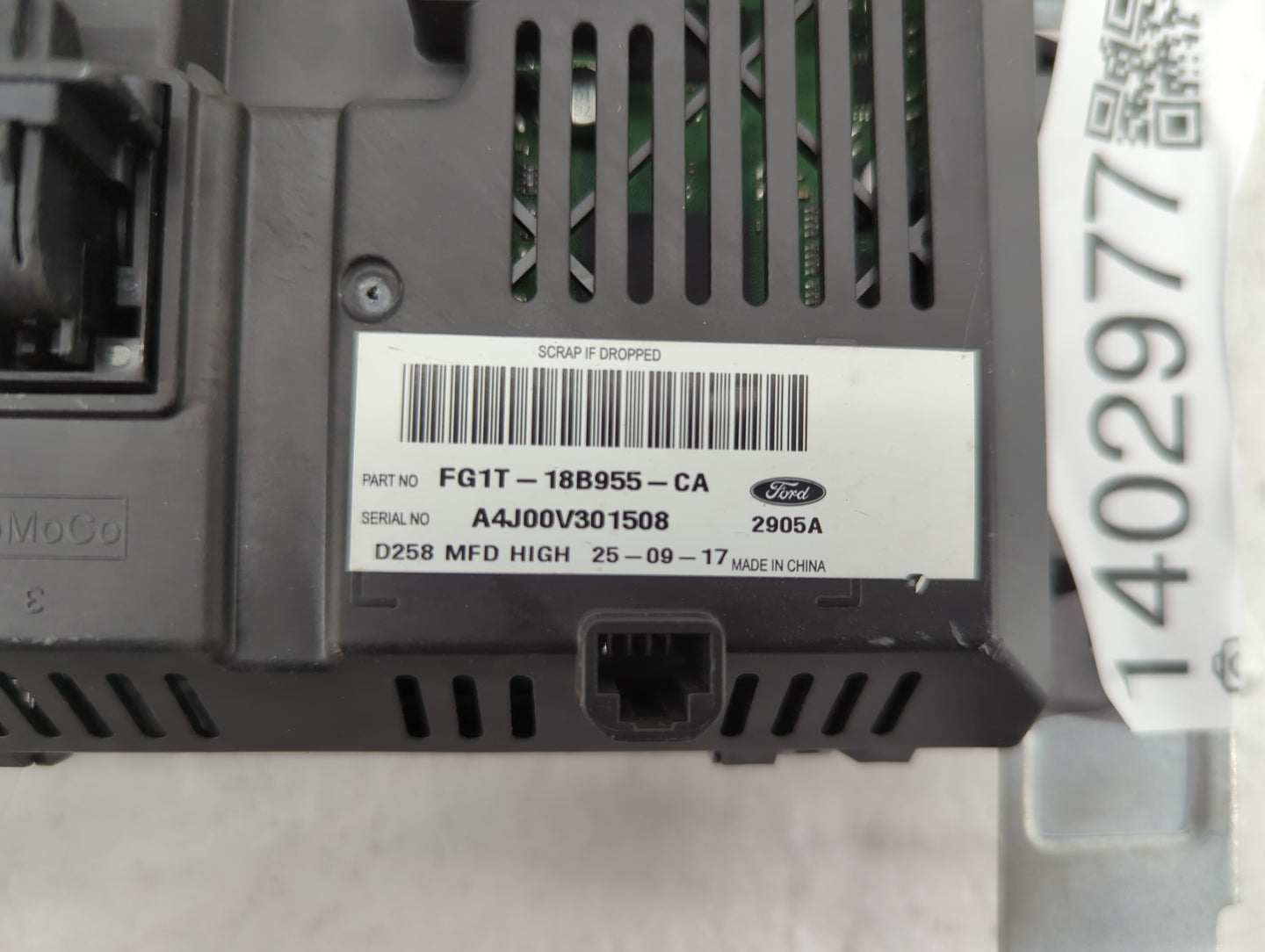 2018 Ford Taurus Information Display Screen - Oemusedautoparts1.com