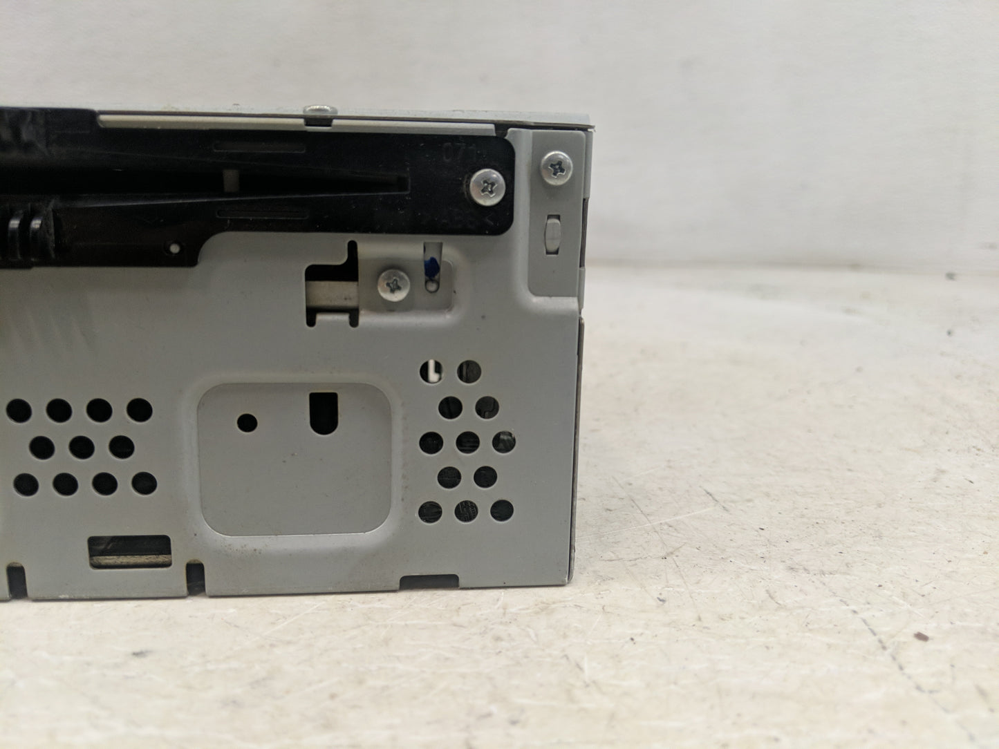2017-2019 Ford Taurus Radio AM FM Cd Player Receiver Replacement Fits Fits 2017 2018 2019 OEM Used Auto Parts - Oemusedautop