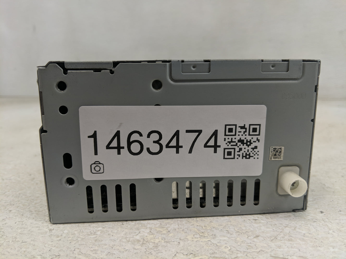 2017-2019 Ford Taurus Radio AM FM Cd Player Receiver Replacement Fits Fits 2017 2018 2019 OEM Used Auto Parts - Oemusedautop