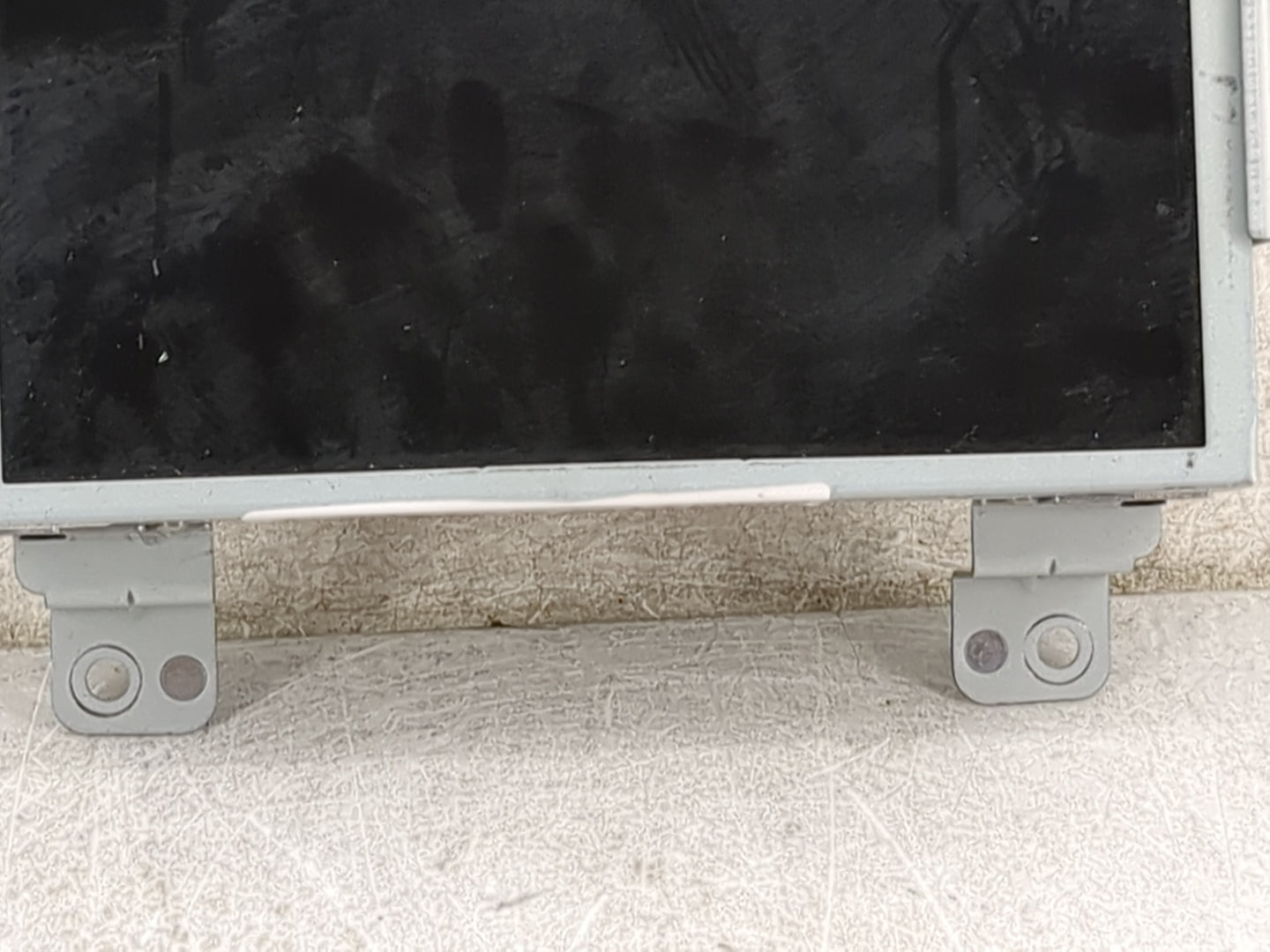 2013-2016 Ford Taurus Radio Display Info Screen Oem 1469566 - Oemusedautoparts1.com