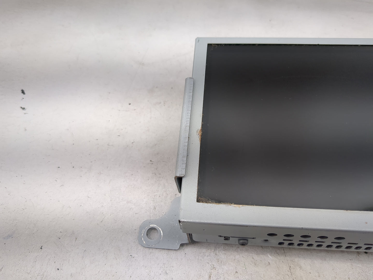 2018 Ford Taurus Information Display Screen 1483565 - Oemusedautoparts1.com