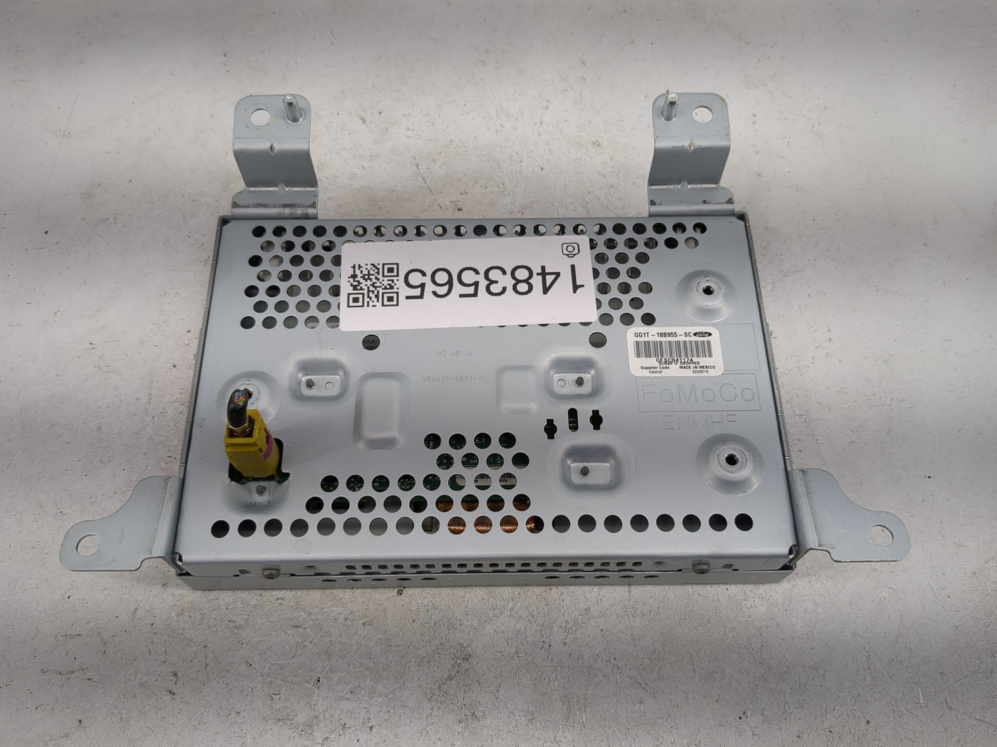 2018 Ford Taurus Information Display Screen 1483565 - Oemusedautoparts1.com