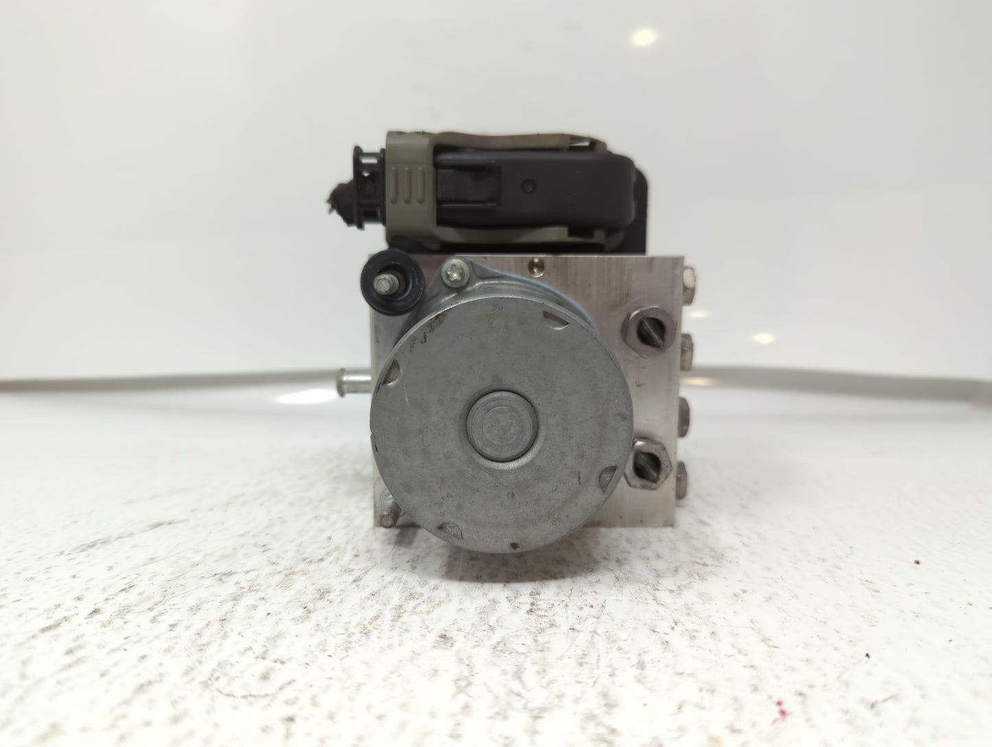 2014-2018 Ford Taurus ABS Pump Control Module Replacement P/N:DG13-2C405-BA Fits Fits 2014 2015 2016 2017 2018 OEM Used Auto