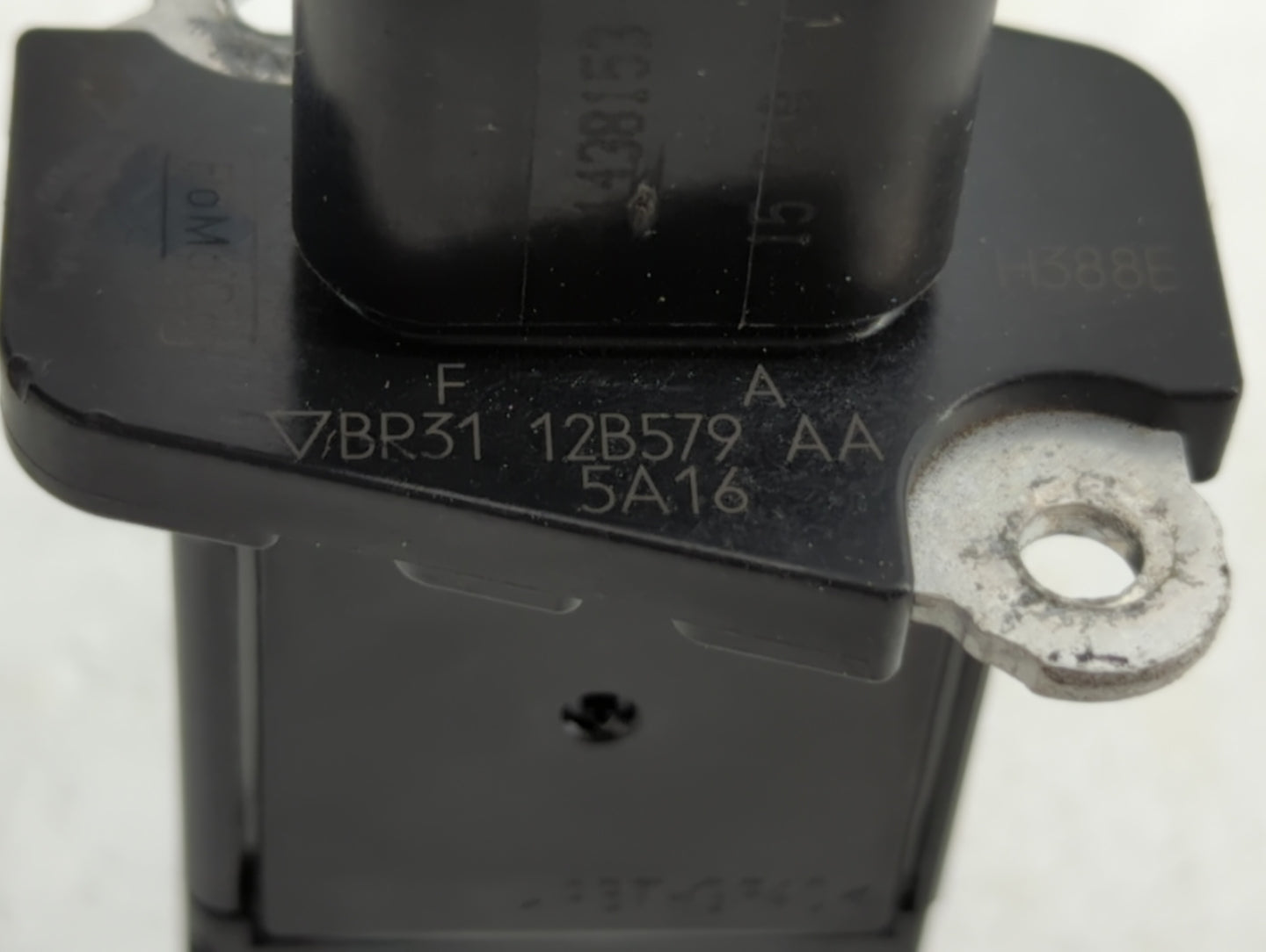 2018 Ford Taurus Mass Air Flow Meter Maf - Oemusedautoparts1.com