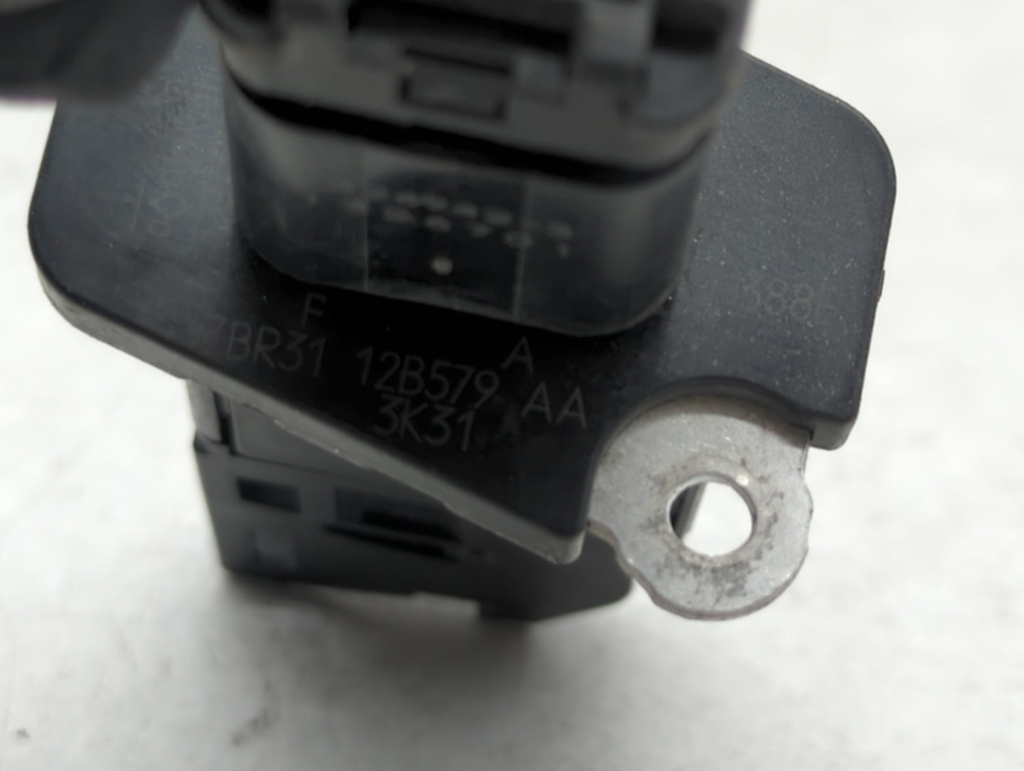 2018 Ford Taurus Mass Air Flow Meter Maf - Oemusedautoparts1.com