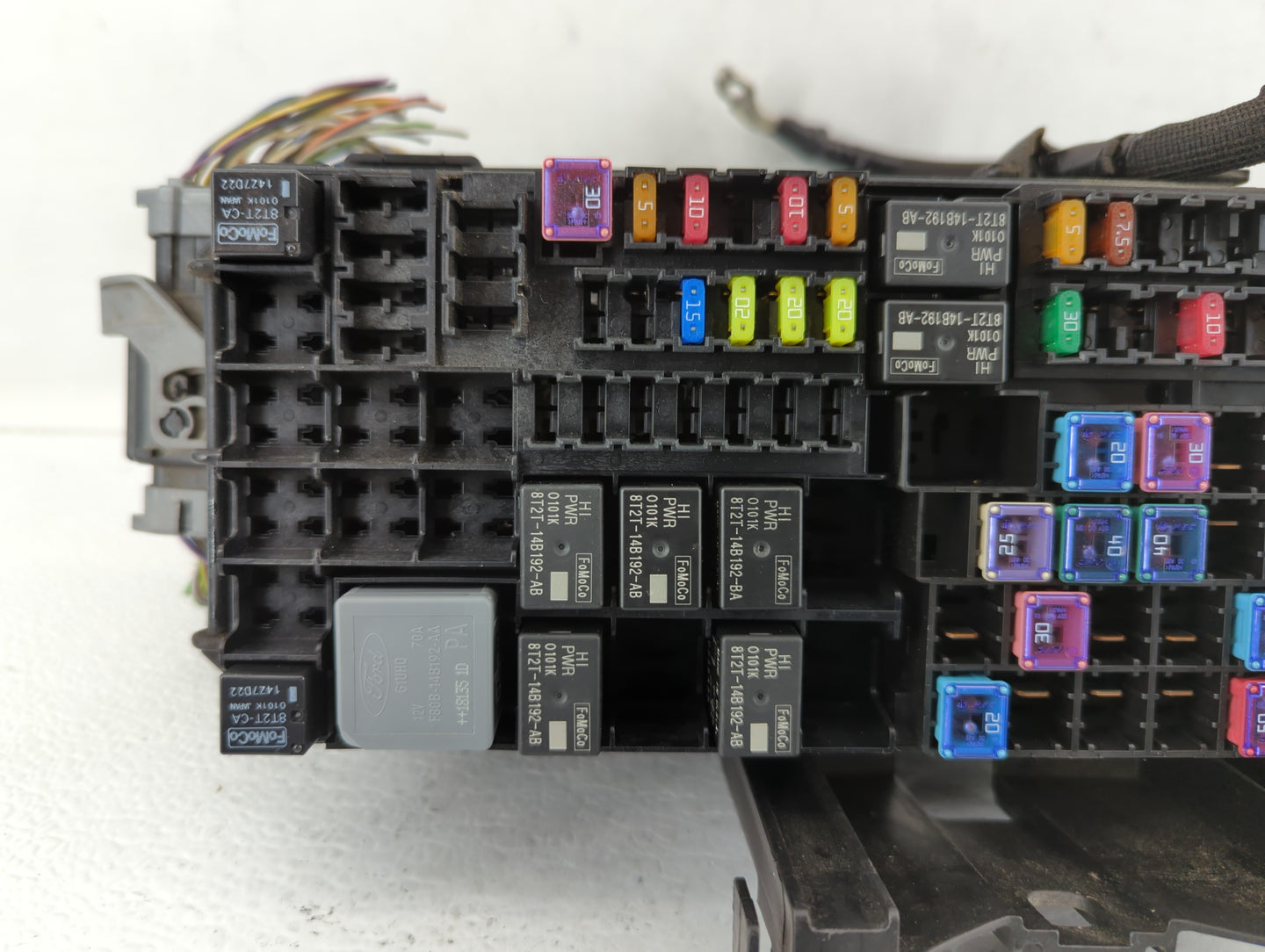 2017-2019 Ford Taurus Fusebox Fuse Box Panel Relay Module P/N:DG1T-14A003-BA Fits Fits 2017 2018 2019 OEM Used Auto Parts - 