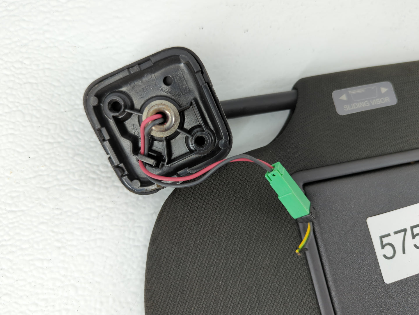 2013-2019 Ford Taurus Sun Visor Shade Replacement Passenger Right Mirror Fits OEM Used Auto Parts - Oemusedautoparts1.com
