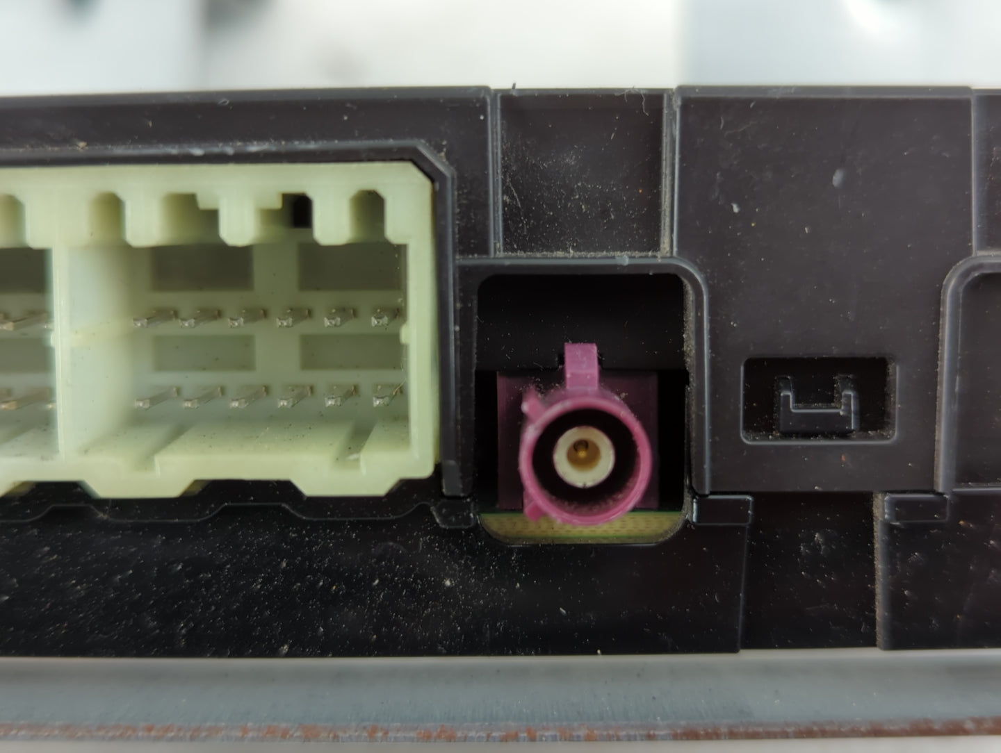 2016-2019 Ford Taurus Chassis Control Module Ccm Bcm Body Control - Oemusedautoparts1.com