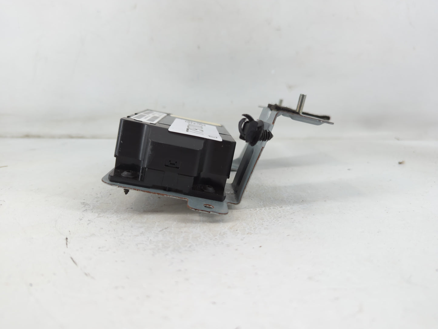 2016-2019 Ford Taurus Chassis Control Module Ccm Bcm Body Control - Oemusedautoparts1.com