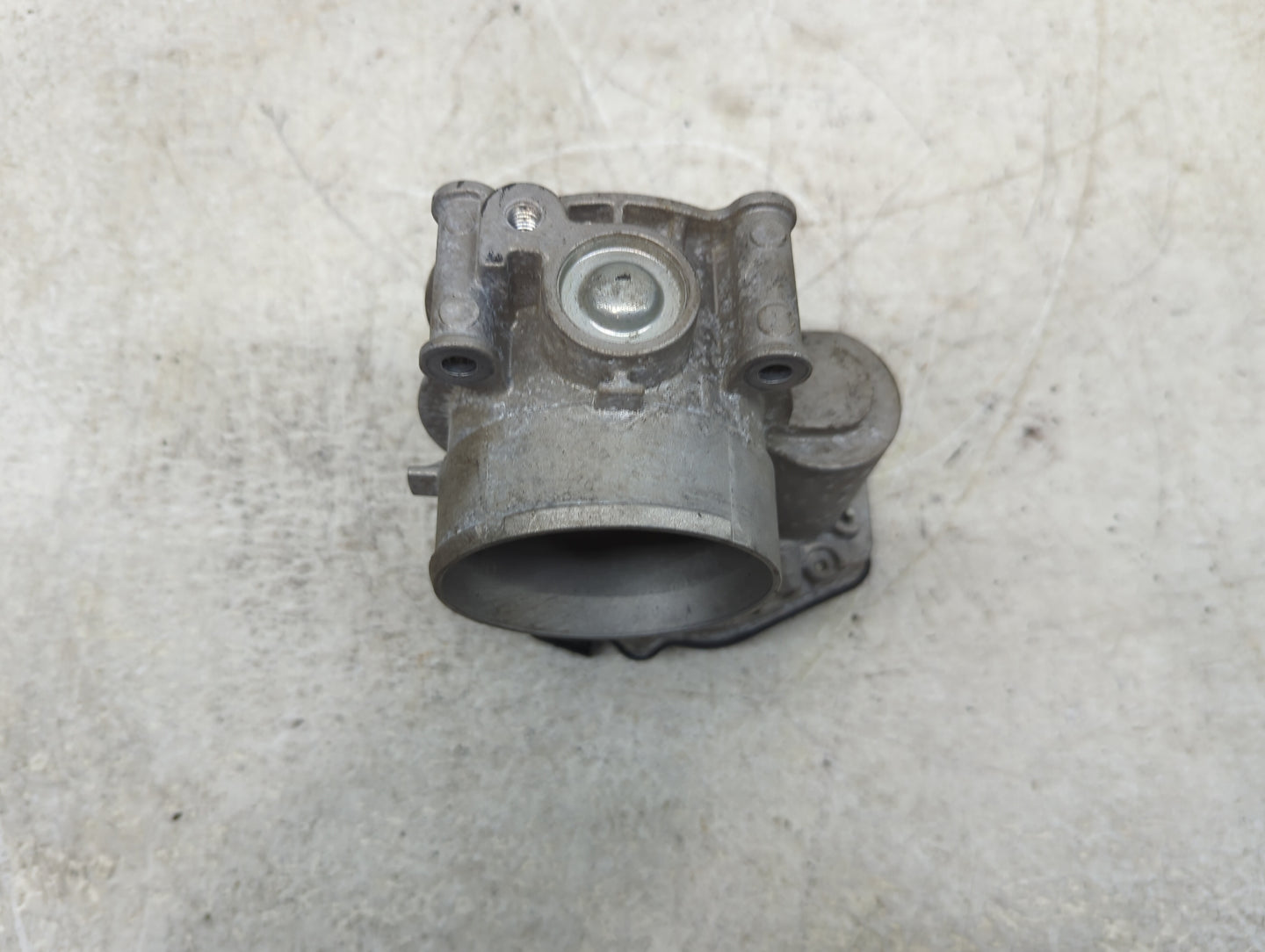 2013-2019 Ford Taurus Throttle Body Fits Fits 2011 2012 2013 2014 2015 2016 2017 2018 2019 OEM Used Auto Parts - Oemusedauto