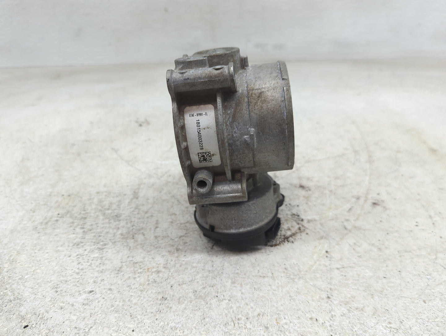 2013-2019 Ford Taurus Throttle Body Fits Fits 2011 2012 2013 2014 2015 2016 2017 2018 2019 OEM Used Auto Parts - Oemusedauto
