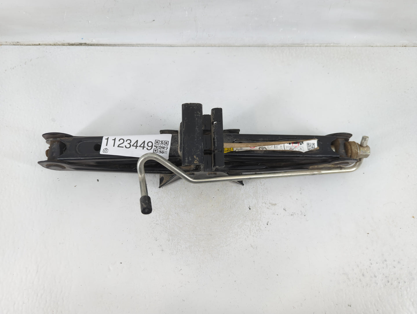 2018 Ford Transit Spare Scissor Car Jack - Oemusedautoparts1.com