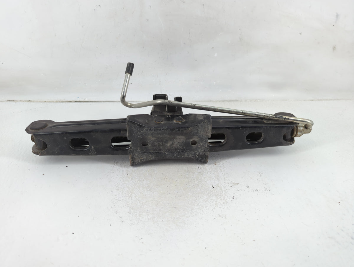 2018 Ford Transit Spare Scissor Car Jack 1123449 - Oemusedautoparts1.com