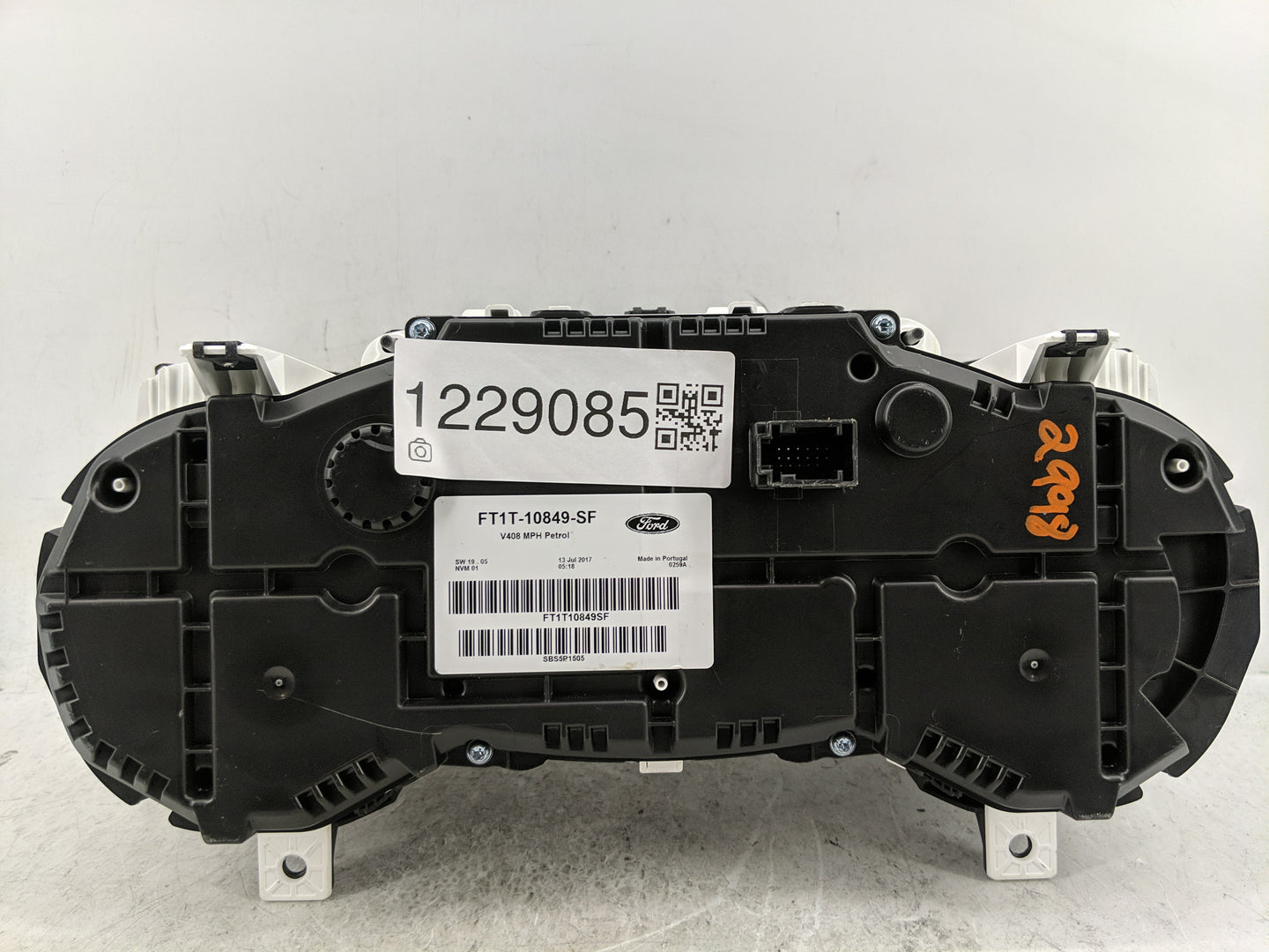 2016-2018 Ford Transit Instrument Cluster Speedometer Gauges P/N:FT1T-10849-SF Fits Fits 2016 2017 2018 OEM Used Auto Parts 