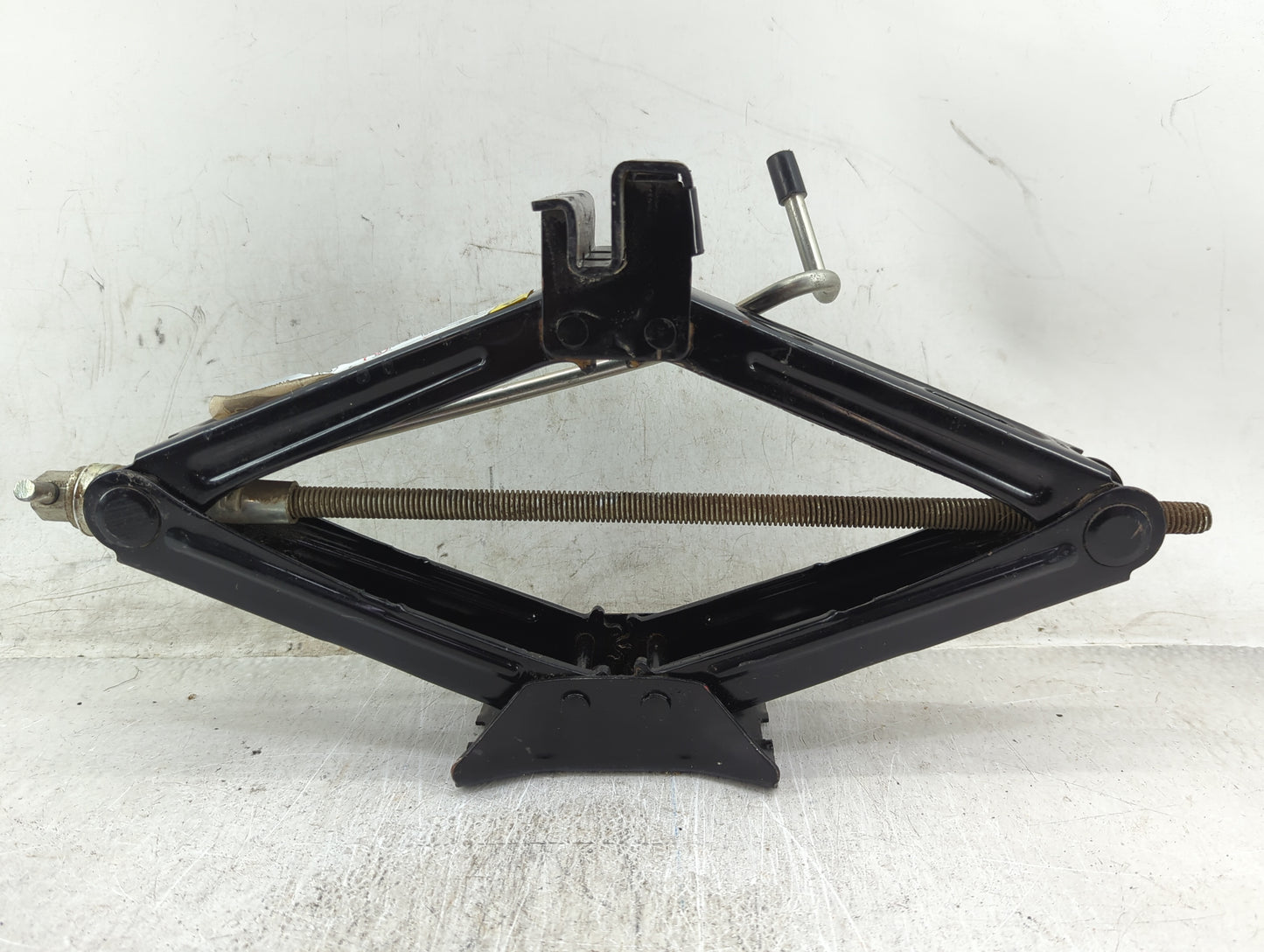 2018 Ford Transit Spare Scissor Car Jack 1431617 - Oemusedautoparts1.com