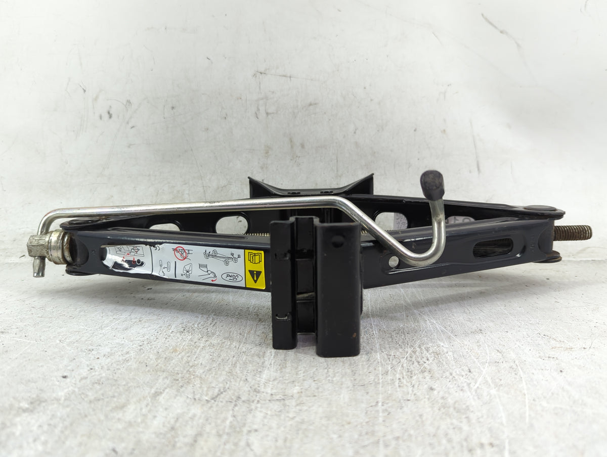 2018 Ford Transit Spare Scissor Car Jack 1431617 - Oemusedautoparts1.com