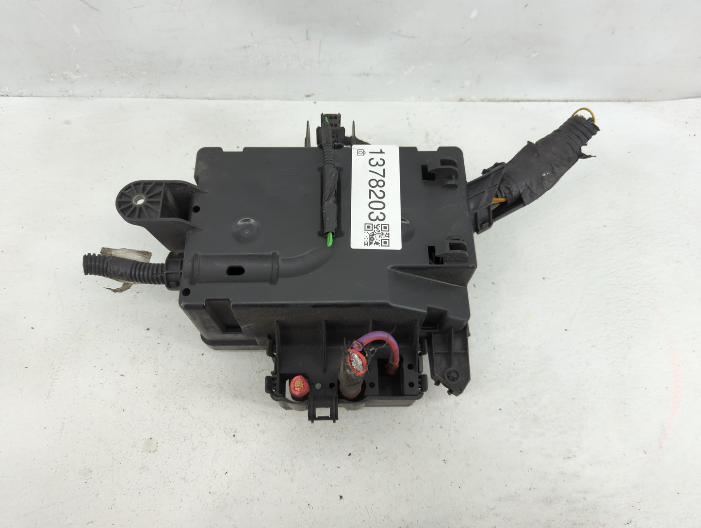 2017-2019 Ford Transit-150 Fusebox Fuse Box Panel Relay Module P/N:7171-3371-30 Fits Fits 2017 2018 2019 OEM Used Auto Parts