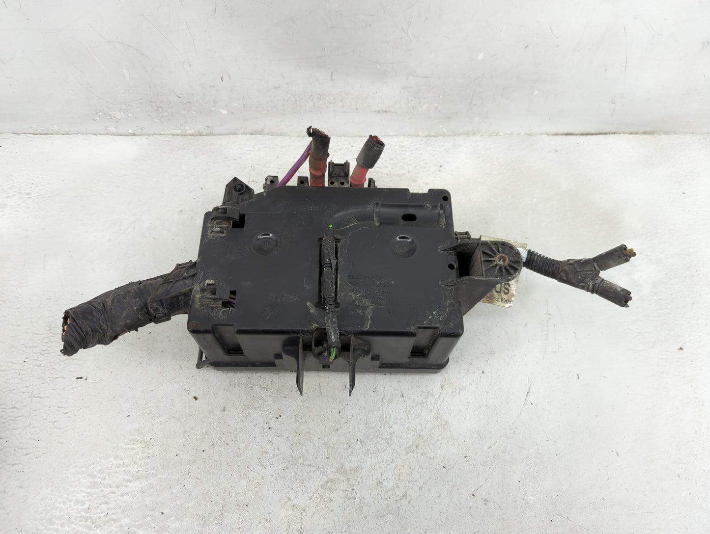2017-2019 Ford Transit-150 Fusebox Fuse Box Panel Relay Module P/N:7171-3371-30 Fits Fits 2017 2018 2019 OEM Used Auto Parts