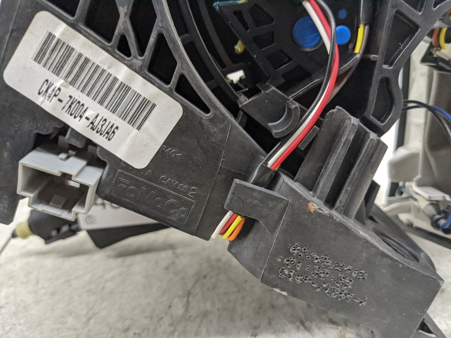 2018 Ford Transit-150 Floor Console Assembly Shifter - Oemusedautoparts1.com