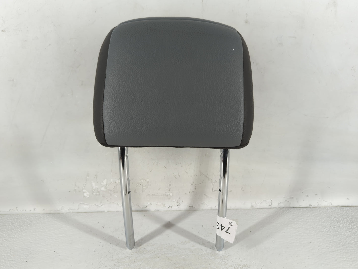 Ford Transit-150 Headrest Head Rest Front Driver Passenger Seat Grey - Oemusedautoparts1.com