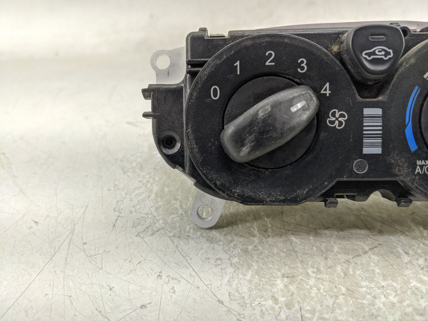 2015-2019 Ford Transit-250 Climate Control Module Temperature AC/Heater Replacement P/N:BK2T 19980 BK2T 18549 Fits OEM Used 
