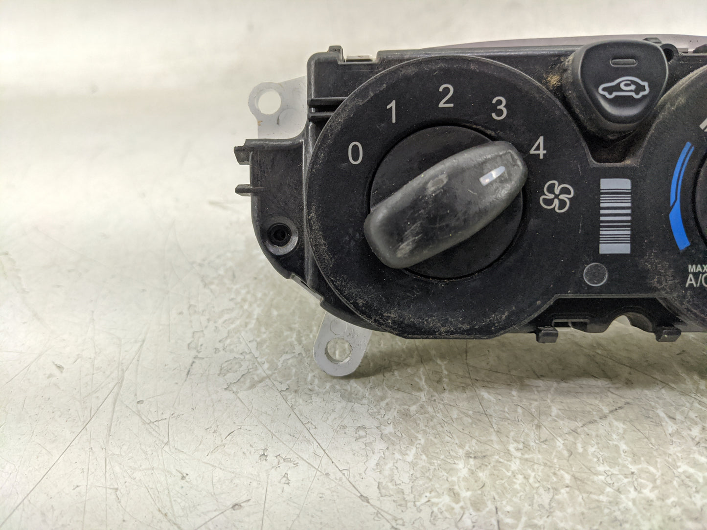 2015-2019 Ford Transit-250 Climate Control Module Temperature AC/Heater Replacement P/N:BK2T 19980 BK2T 18549 Fits OEM Used 