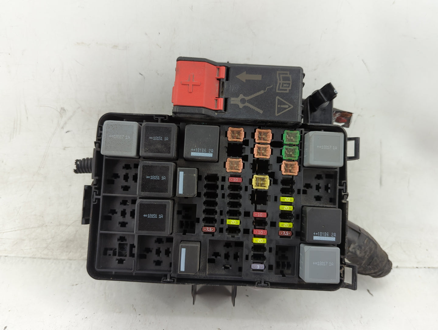 2017-2019 Ford Transit-250 Fusebox Fuse Box Panel Relay Module P/N:BK2T-14A175-AA Fits Fits 2017 2018 2019 OEM Used Auto Par