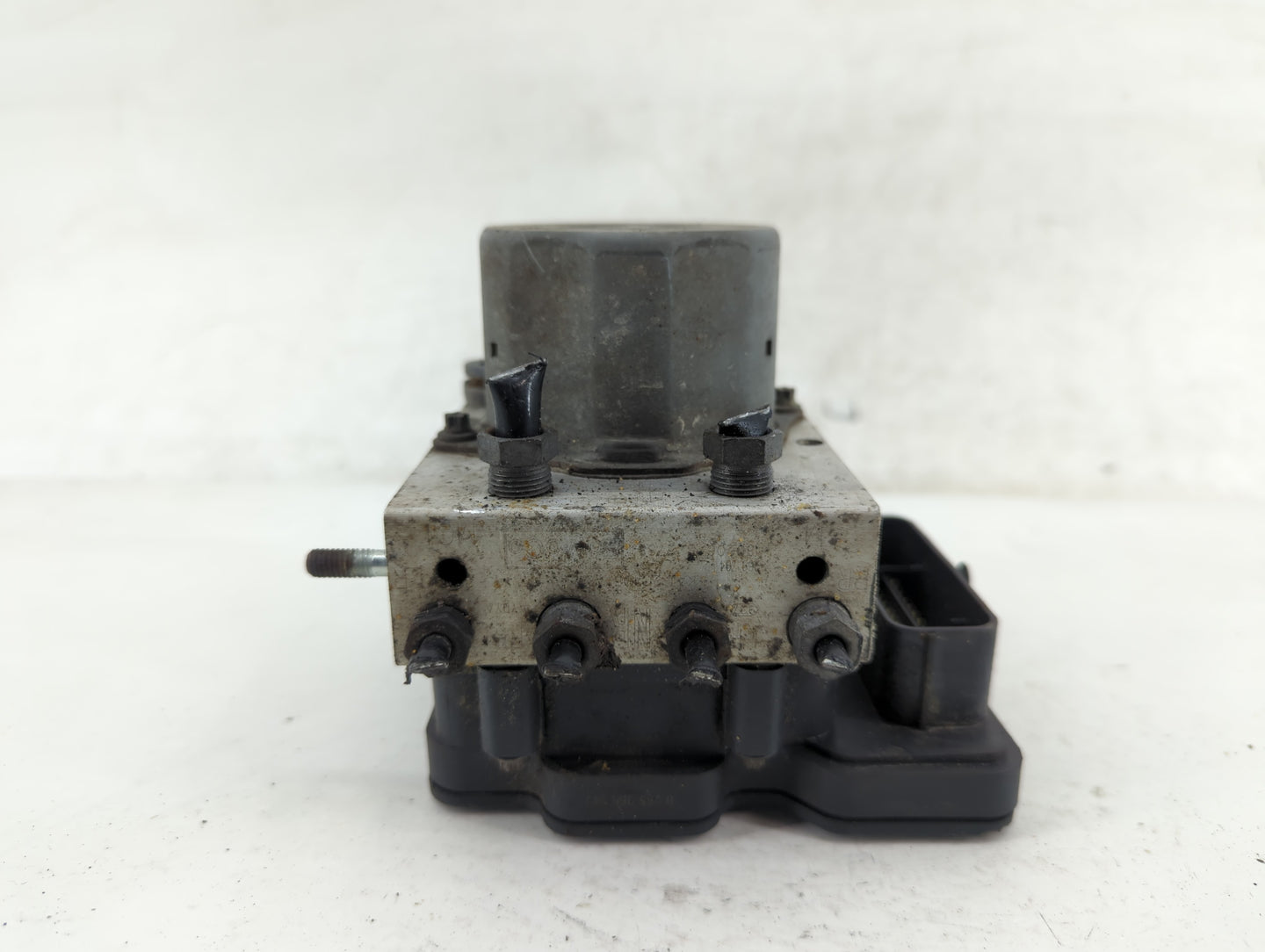 2015-2019 Ford Transit-250 ABS Pump Control Module Replacement Fits Fits 2015 2016 2017 2018 2019 OEM Used Auto Parts - Oemu