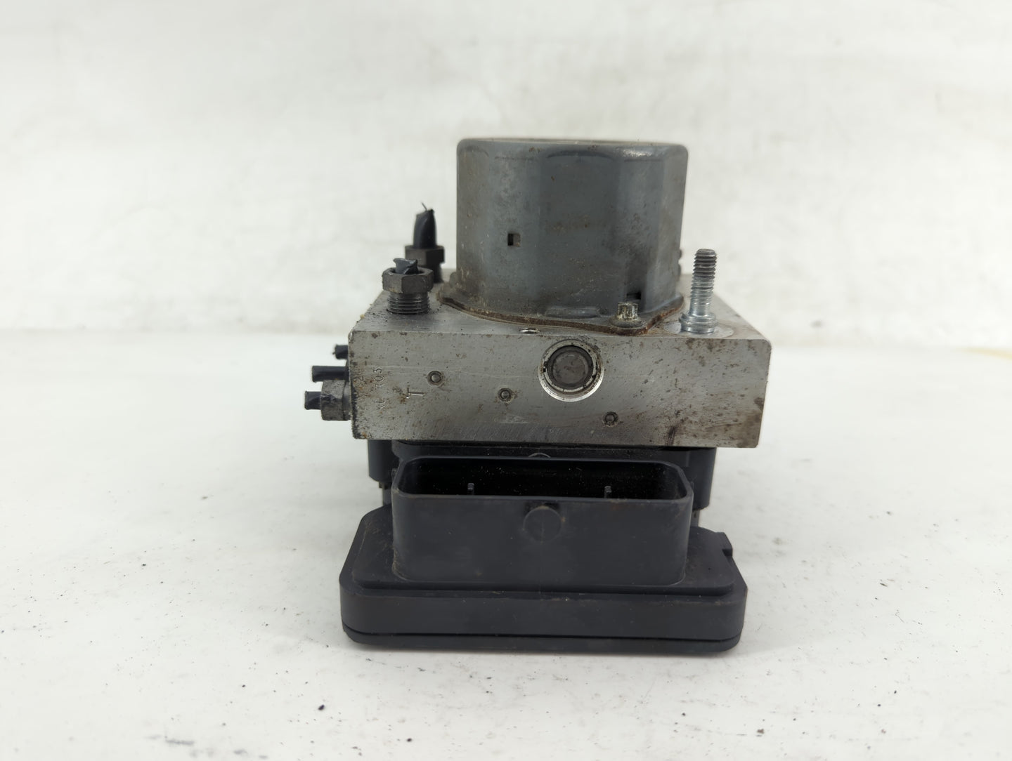 2015-2019 Ford Transit-250 ABS Pump Control Module Replacement Fits Fits 2015 2016 2017 2018 2019 OEM Used Auto Parts - Oemu