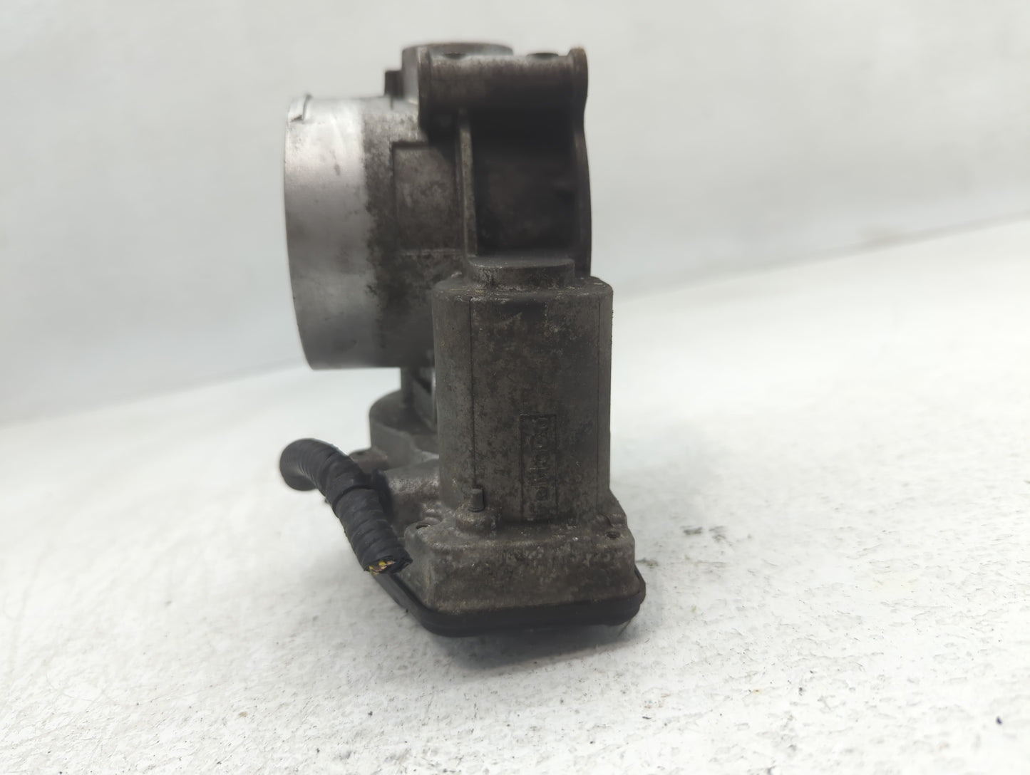 2015-2019 Ford Transit-250 Throttle Body P/N:72354003837 Fits Fits 2011 2012 2013 2014 2015 2016 2017 2018 2019 OEM Used Aut