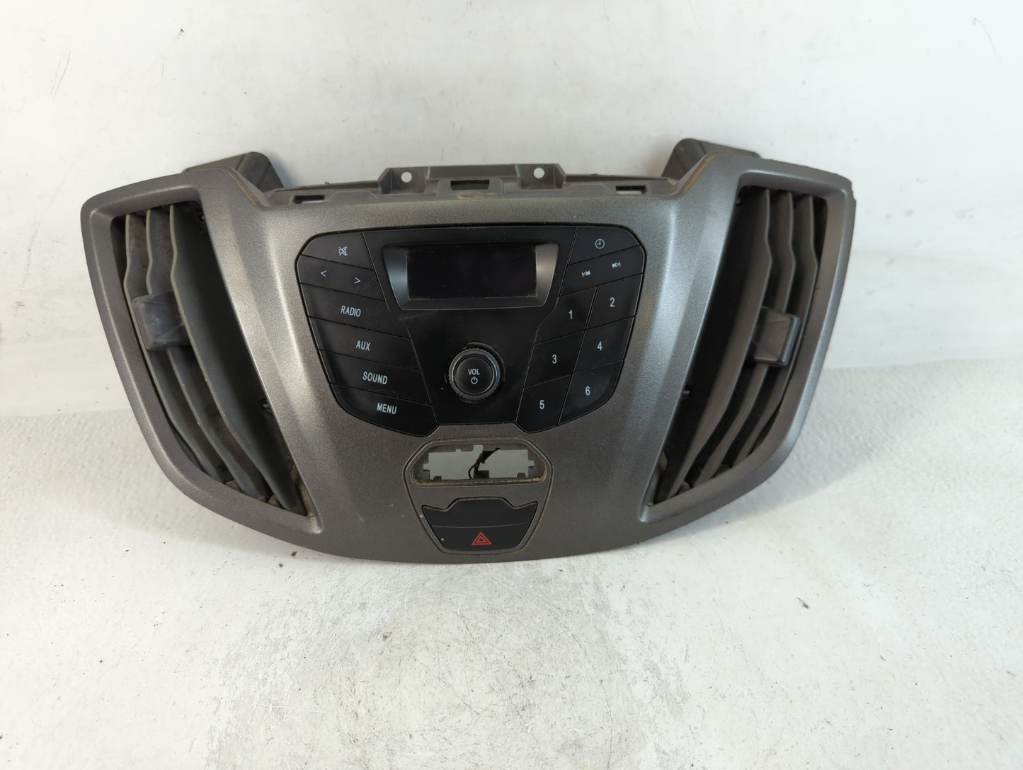2016-2019 Ford Transit-250 Am Fm Cd Player Radio Receiver - Oemusedautoparts1.com